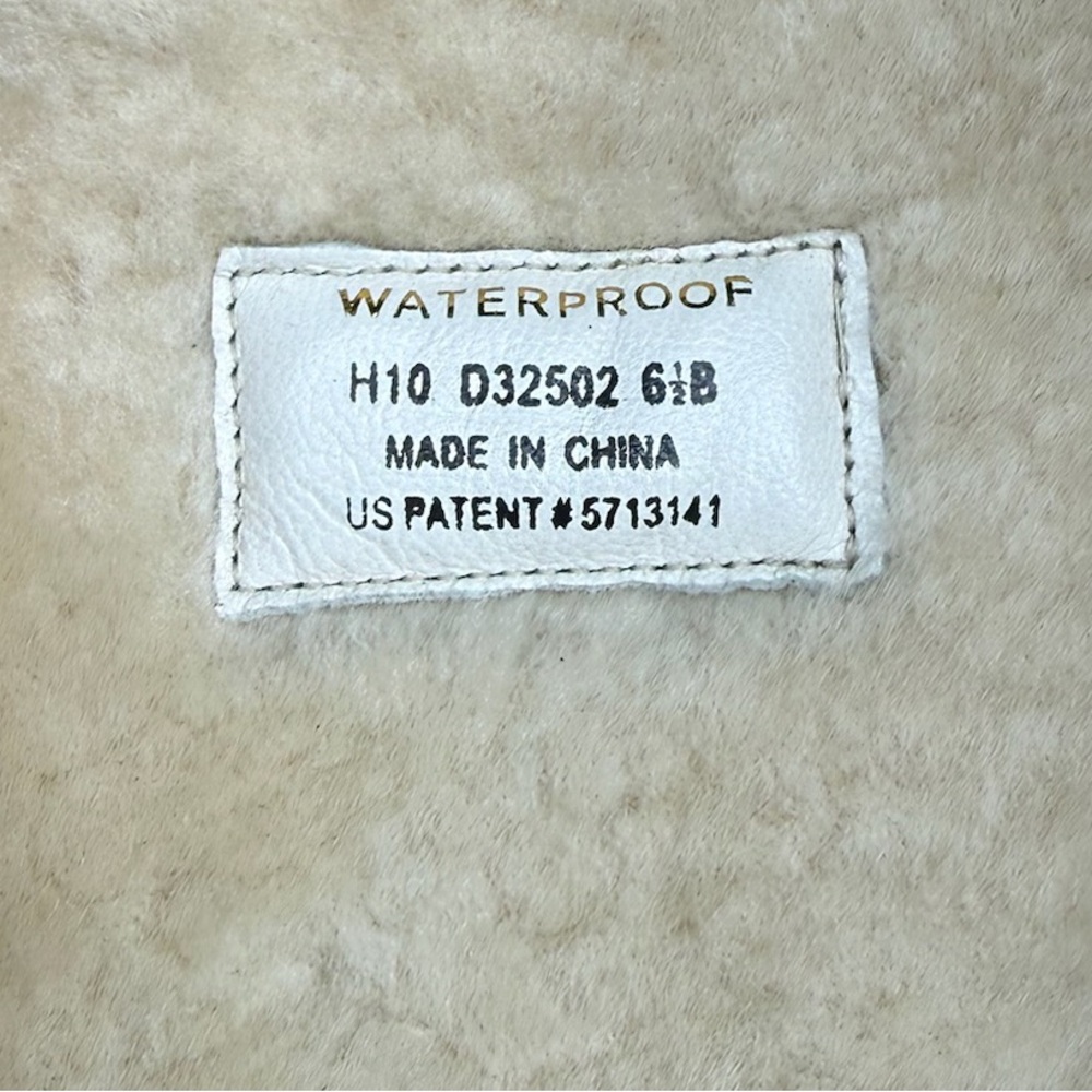 Cole Haan x Nike Air waterproof wedge sherpa boots - size 6.5 B - Picture 5 of 6